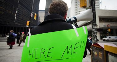 Расте невработеноста во Канада, се губат постојаните работни места