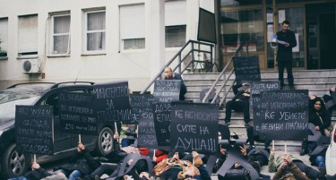 Протест за скратениот буџет за ХИВ: Секој нов смртен случај ќе оди на душа на Тодоров