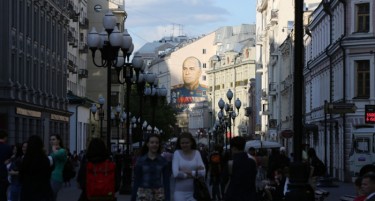 Економскиот колапс продолжува: Средната класа во Русија исчезнува