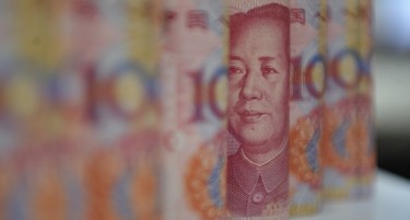 Јуанот дојде до шестгодишно дно во однос на доларот