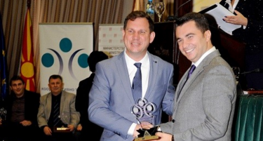 ЕВН Македонија првонаградена за проектот “Поттикнување на читачките навики”