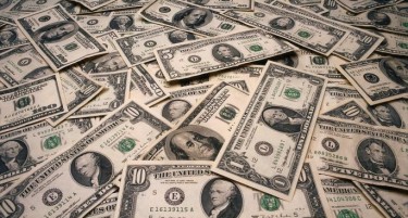 ИЗБОРНА ТРКА НА ТРАМП И КЛИНТОН: Што го чека доларот во пресрет на изборите во САД?