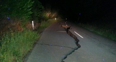 ФОТО: Земјотрес „проголта“ мало парче земја во Нов Зеланд
