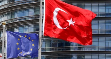 ЕК продолжува да бара решение за визите за турските граѓани