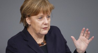 Меркел нема план „Б“ ако пропадне договорот за бегалците со Турција