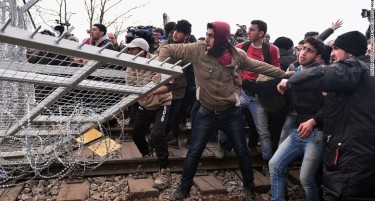Грција е во паника, можна е нова инвазија на мигранти од Турција