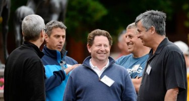 Ниту со нафта, ниту со акции - погодете со што се занимава најплатениот директор во САД