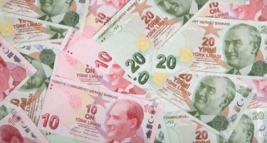 Ердоган кон Турците: Доларите сменете ги во лири!