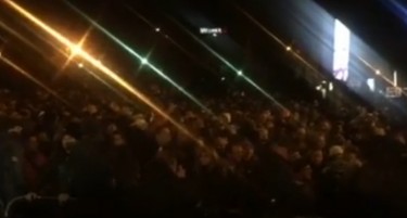 „Ќосето е жив“ ечи пред ДИК: Победата ќе се чува цела ноќ!