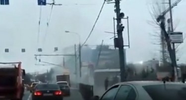 (ФОТО+ВИДЕО) Експлозија на гас во метро во Москва