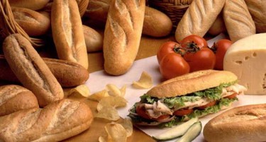БЕЗ ЛЕБ НА МАСА НЕ СЕ СЕДНУВА: Годишно Македонецот конзумира 72,8 килограми леб