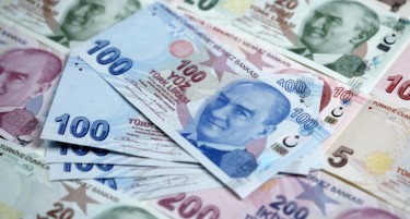 Турската лира повторно тоне, ослабна во однос на доларот