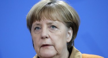 Меркел повика да се бараат компромиси со Трамп