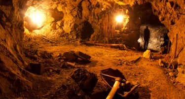 Во рударството повеќе работници - што е со другите сектори?