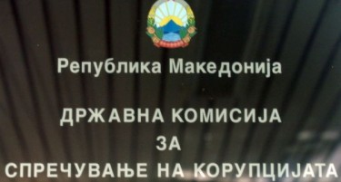 Партиите со меѓусебни обвинувања за анкетните листови