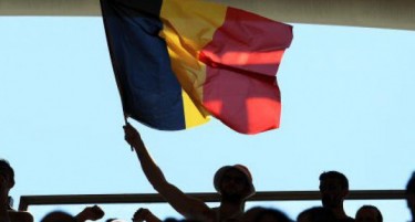 Романската влада преживеа при гласањето на недоверба