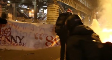 (ВИДЕО+ФОТО) НЕРЕДИ, СОЛЗАВЦИ, ПОЖАРИ ВО ПАРИЗ: Демонстранти бараат правда