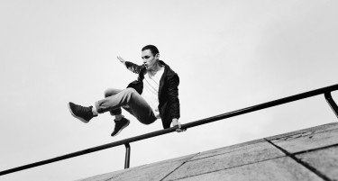 Висок перформанс и футуристички стил во минималистичко