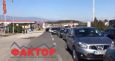 Километарски колони на Богородица - Масовно на викенд во Грција