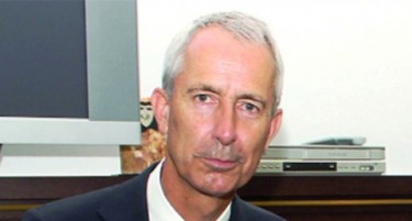 Пломп: Работењето на Парламентот треба да се нормализира