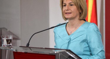 Арифи ќе биде одлукувана со орден за заслуги од Франција