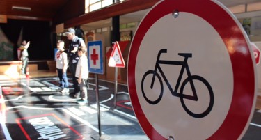 „Јас внимавам“ ги изненади учениците во Песталоци