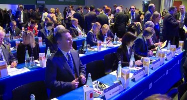 Груевски: Лобираме за Македонија на конгресот на ЕПП во Малта