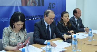 Павле Трајанов предлага преку три собраниски седници да се излезе од кризата