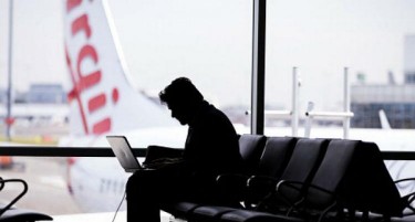 ФБИ во паника - ИСИС може да внесе бомба во лаптоп на аеродром и никој да не забележи