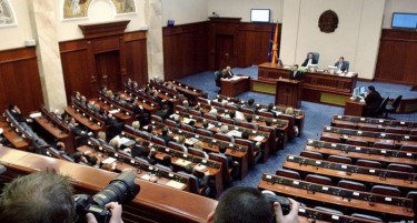 Осми ден од конститутивната седница - се чека избор на спикер