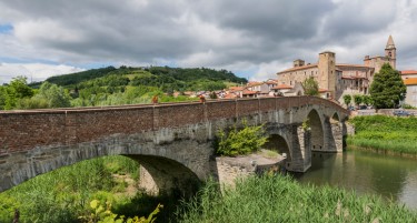 Италијанско планинско село нуди 2000 евра за оние кои ќе се доселат