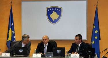 Падна косовската Влада-Тачи го распушти Парламентот
