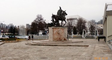 Плоштадот Скендербег потопен по дождовите, каде лежи проблемот?