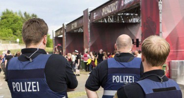 Закана од терористички напад прекина рок концерт, публиката евакуирана