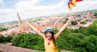 ИСКУСТВО И ЖИВОТНА ПРИКАЗНА: Отидов во Германија со 200 евра и 2 куфери!