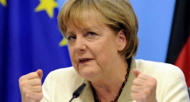 Какви мерки за еврозоната прифаќа Меркел?