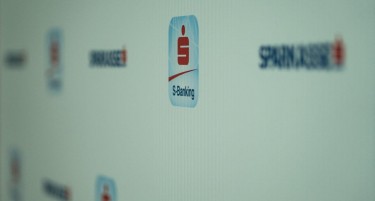S-Banking нова мобилна апликација од Шпаркасе Банка заедно со уникатната опција „Сликај и плати“!