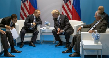 Путин верува во соработка со Трамп, САД не му веруваат на својот претседател