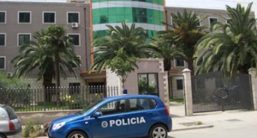 Се крадат автомобили во Драч, жртва и македонски граѓанин