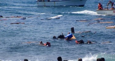 Шверцер удави 50 мигранти од кои повеќето тинејџери
