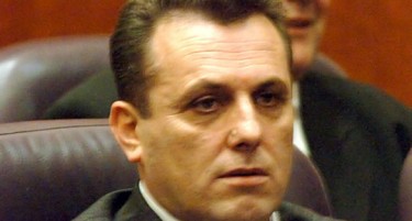 (ВИДЕО) Неумесната изјава за малку не го тресна на земја министерот што не се занимава со граѓаните