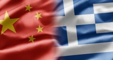 „Њујорк тајмс“: Кинезите стануваат се посилен странски „играч“ во Грција