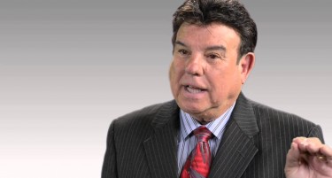 Шампионот во продажба Том Хопкинс ве советува како да ги „уловите“ клиентите