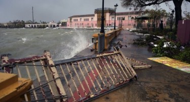 ПО УРАГАНОТ МАРИЈА: Брана пукна и го поплави западно Порторико