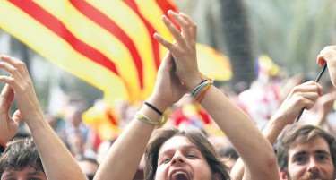 ШТО ЌЕ СЕ СЛУЧУВА: Тензиите во Шпанија ги загрижија инвеститорите