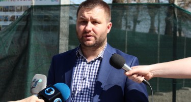 Пазарџиите не се откажуваат, Богдановиќ вели дека цената на билетот е само изговор