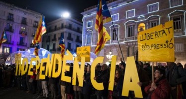 КРИЗА МЕЃУ ШПАНИЈА И КАТАЛОНИЈА: Ќе го искористи ли Мадрид српскиот пример?