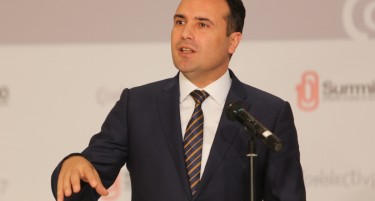 Заев на Самит100: Балканот ќе и докаже на ЕУ дека не e Буре барут
