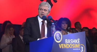 Кој сака да биде поголема „УЧК“ од ДУИ?