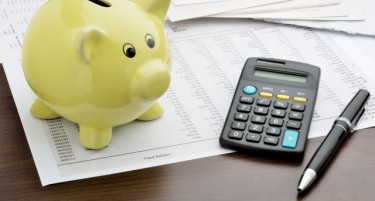 Дали зголемената акциза за дизел е прва од болните мерки што престојат?